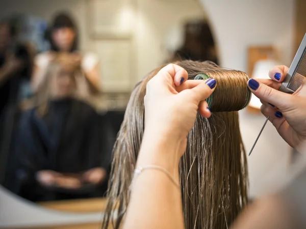 From Chairs to Stations: The Ultimate Omysalon Shopping List